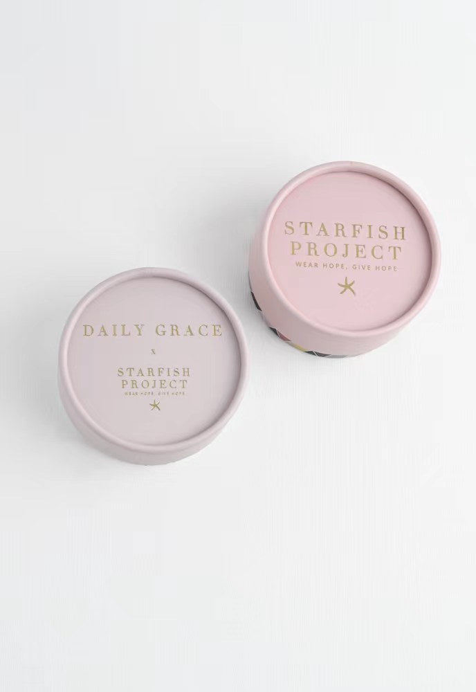 Daily Grace Medium Box