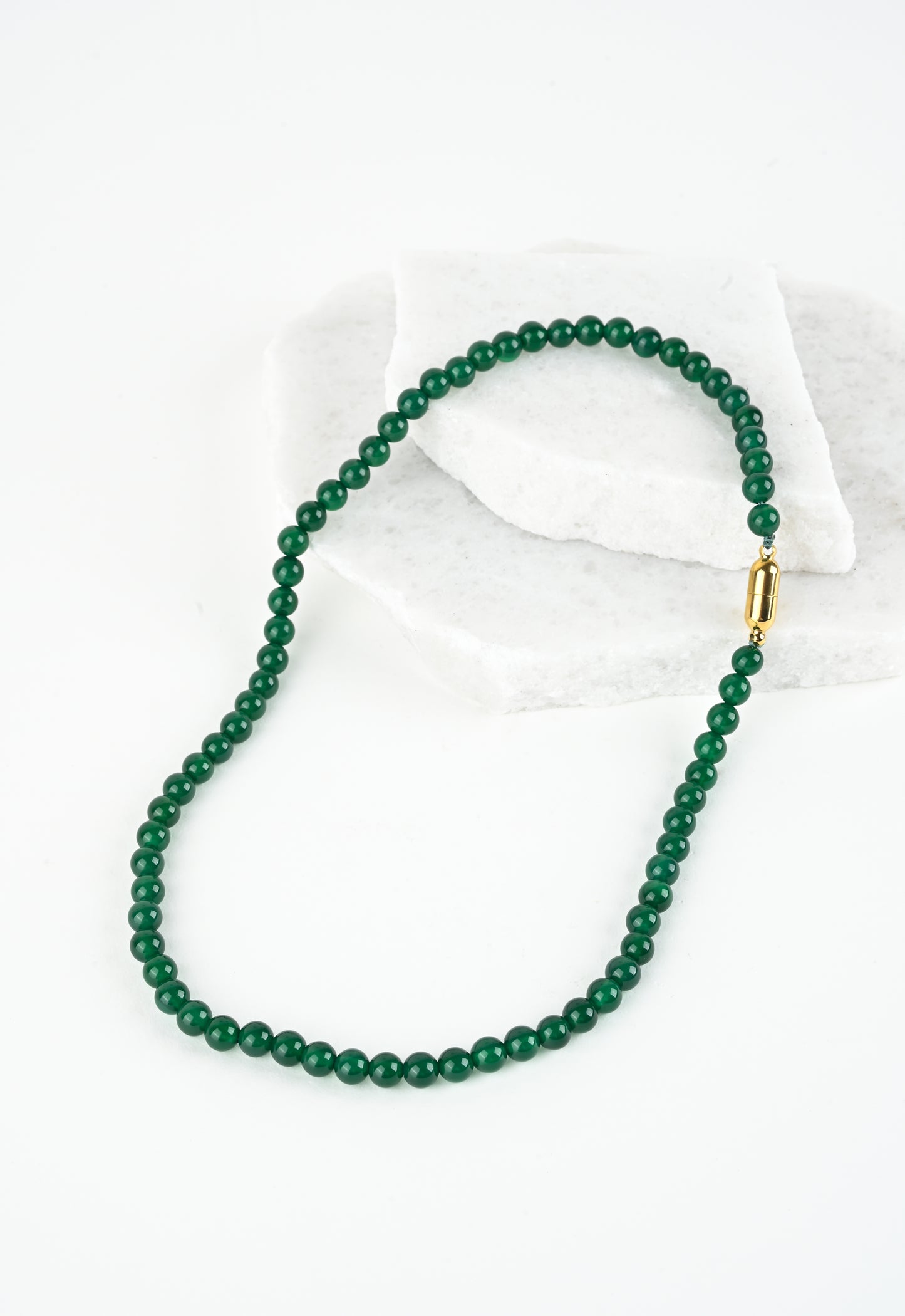 Green agate bead necklace with gold closures