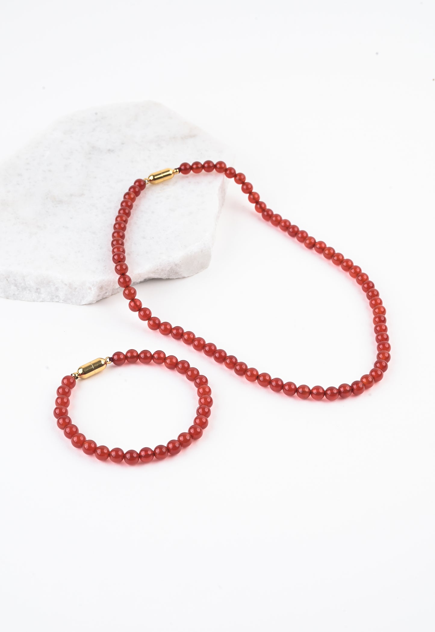 Brick-red agate beads necklace and bracelet with gold closures