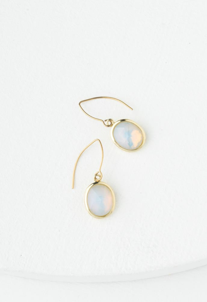 Seaside Dream Earrings in Iridescent Cloud