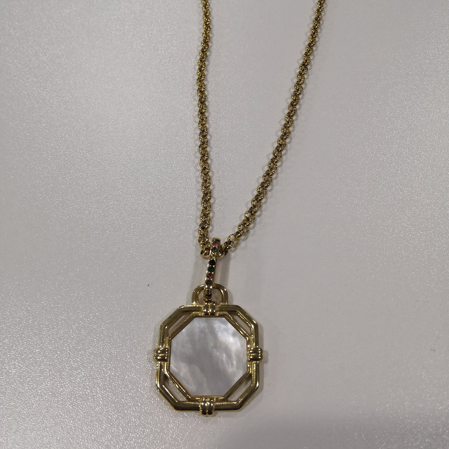 MOP OCTAGON STATEMENT PENDANT/ ND5310