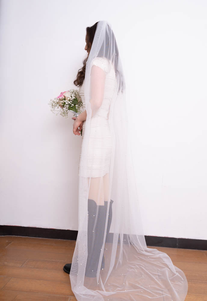 K1-3P Pearl Chapel Length Veil