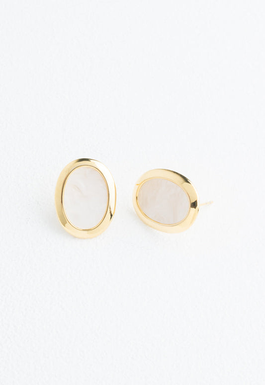 Reflection Studs in Ivory