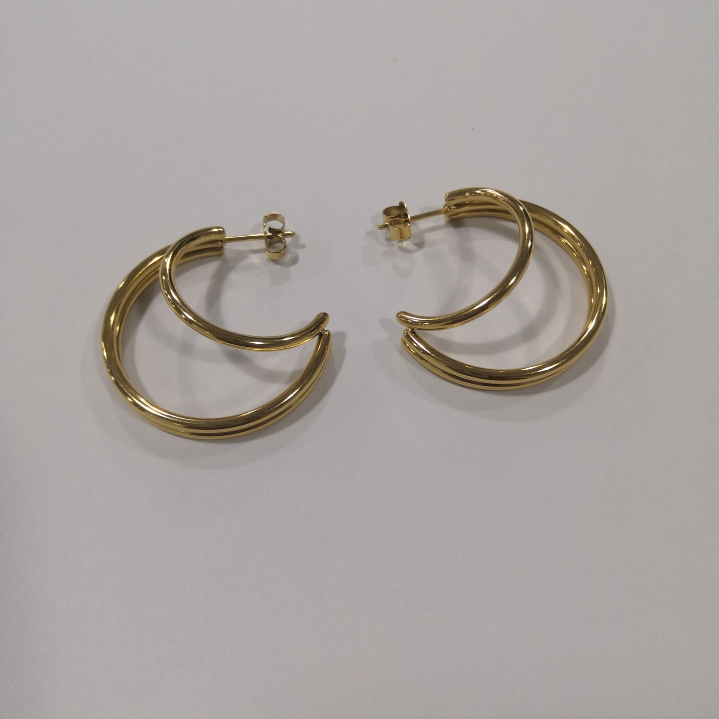 Moon Wire Gold Hoop