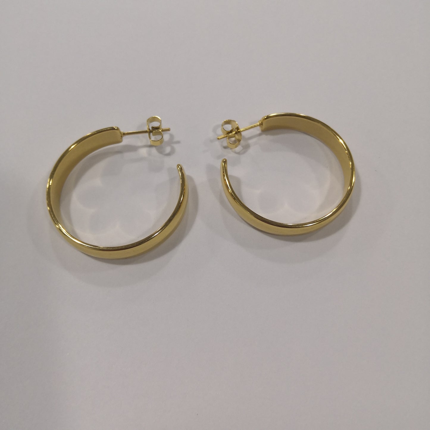 Gold Hoops（ 30mm x 5.5mm）