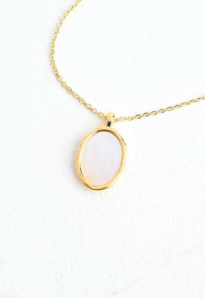 Picture Perfect Mother of Pearl Necklace