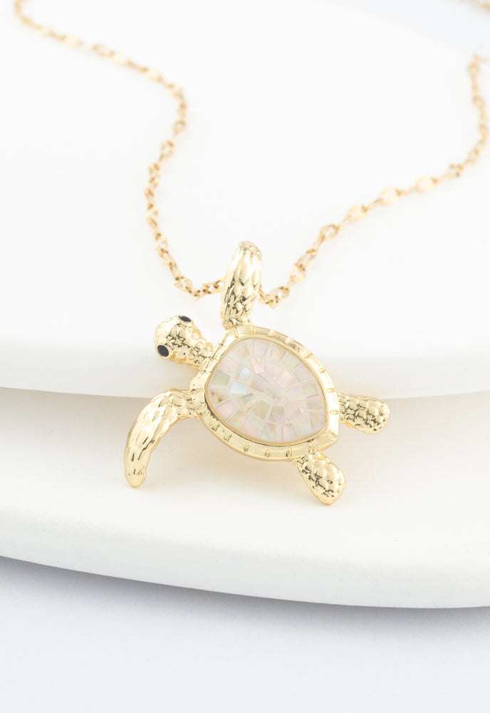 Turtle Necklace in Mother of Pearl