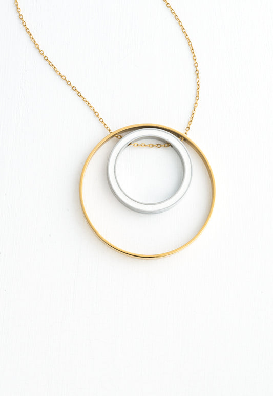Lisa Circle Necklace