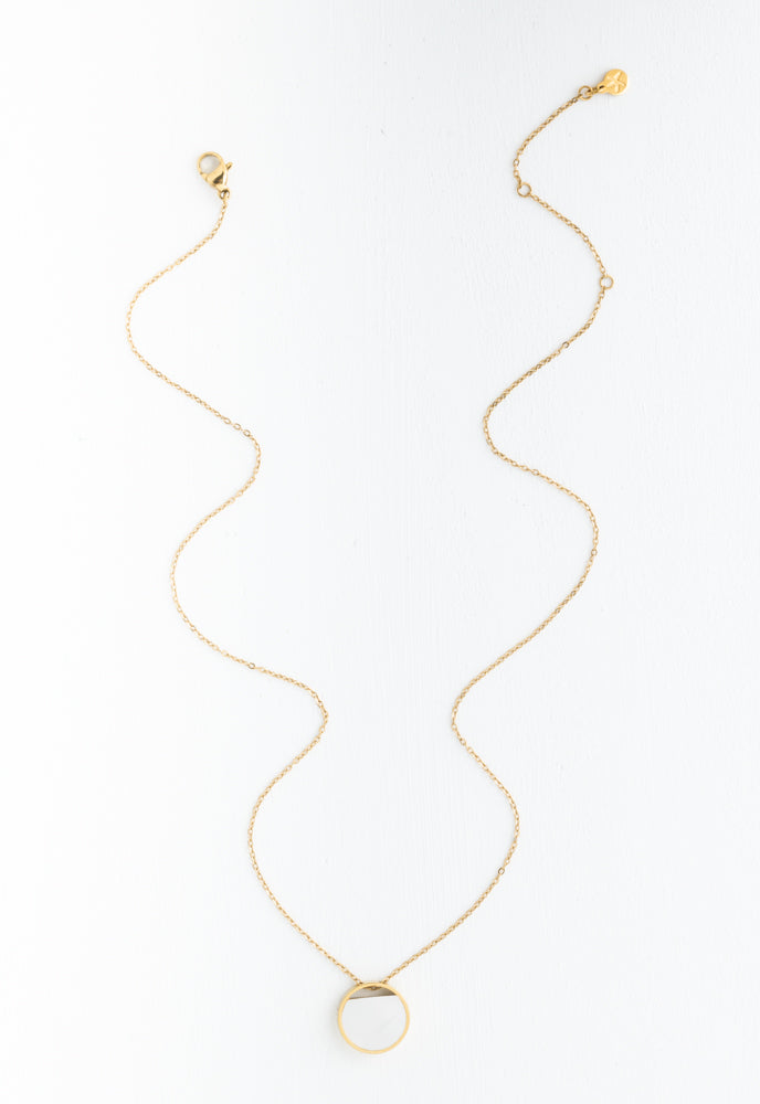 Iris Mother-of-Pearl Necklace