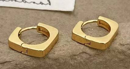 16mm*16.8mm Earrings