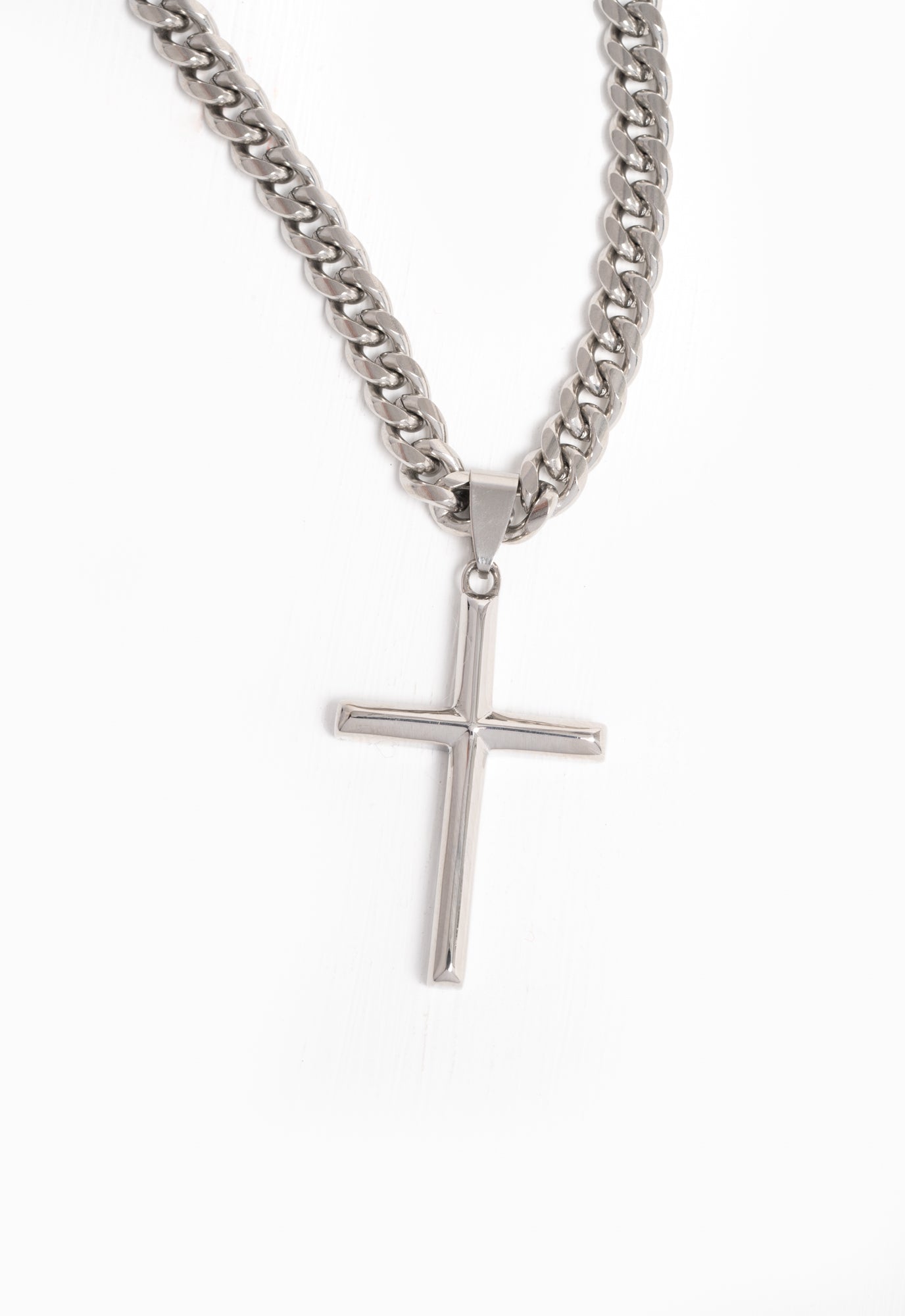 Men’s Cross Pendant on Cuban Curb Chain-silver