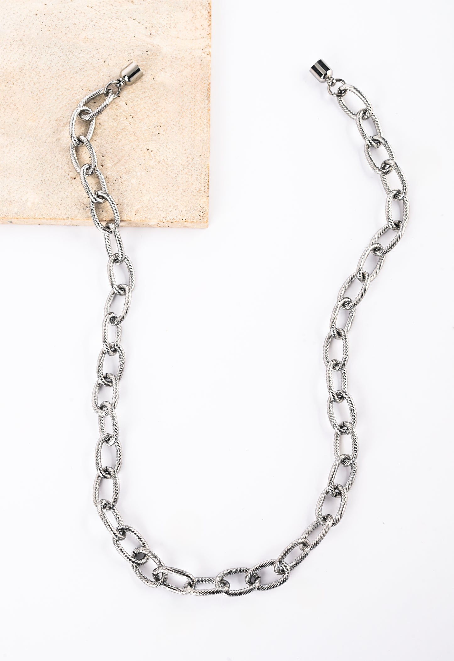 Larger textured chain Neckace - silver