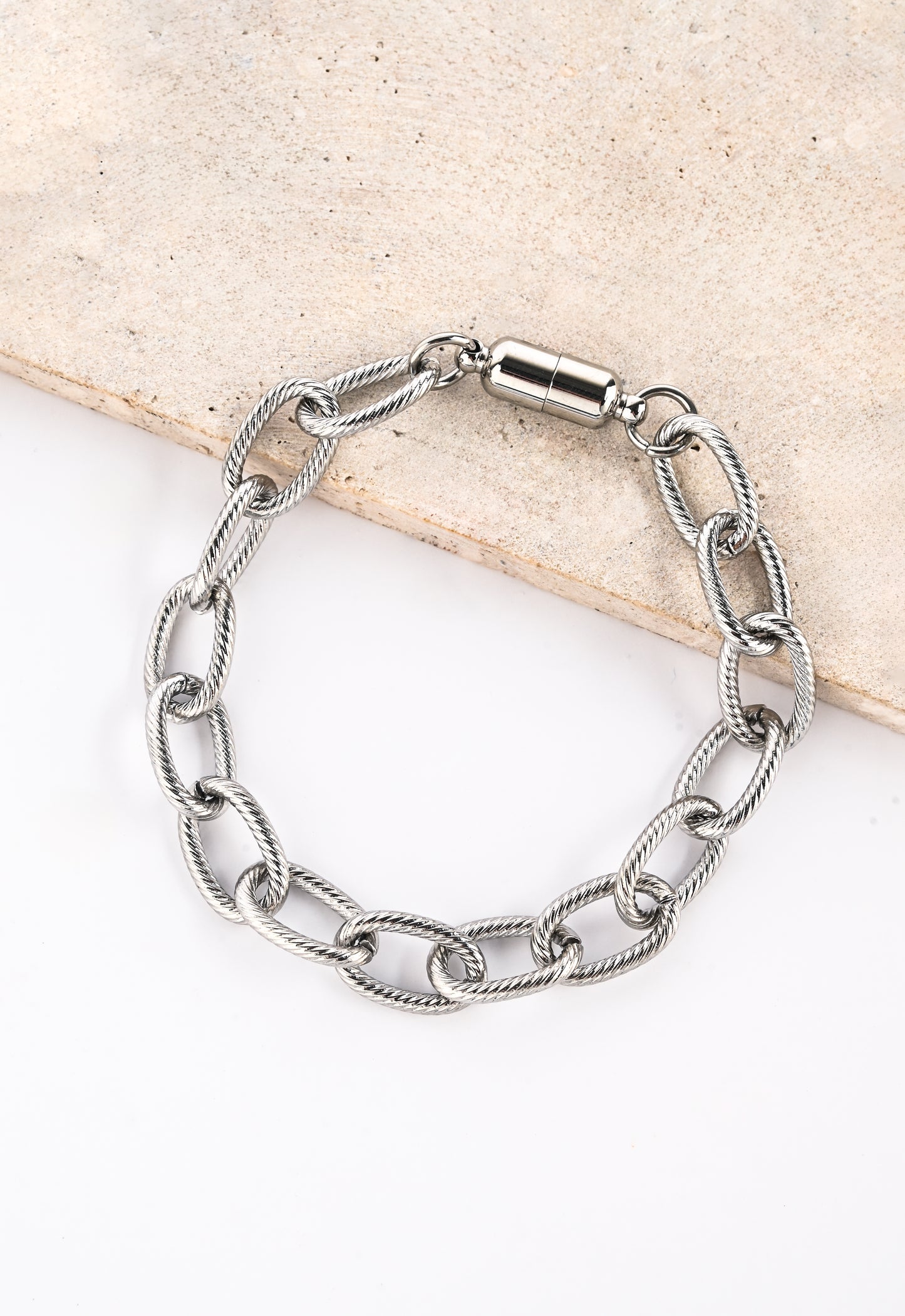 Larger textured chain Bracelet - silver