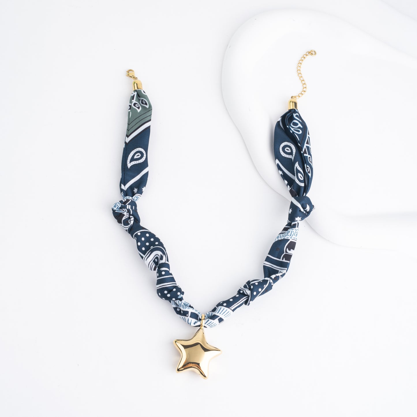 Puffy Star Scarf Necklace