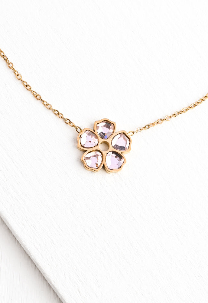 Floral centered on chain necklace