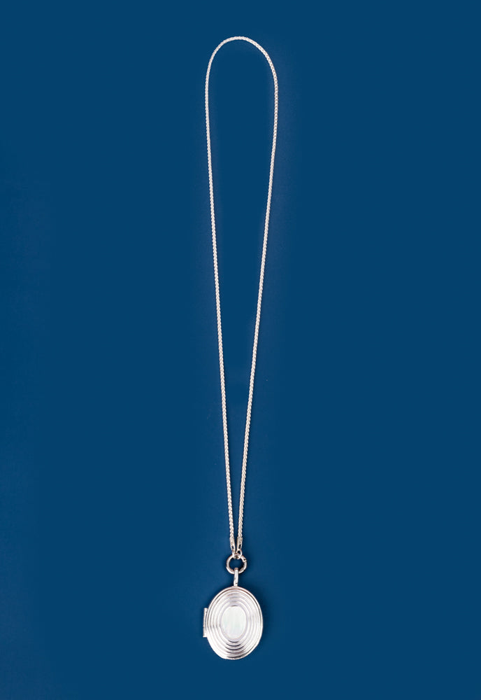 Silver Elliptical Locket  ND 5802-B