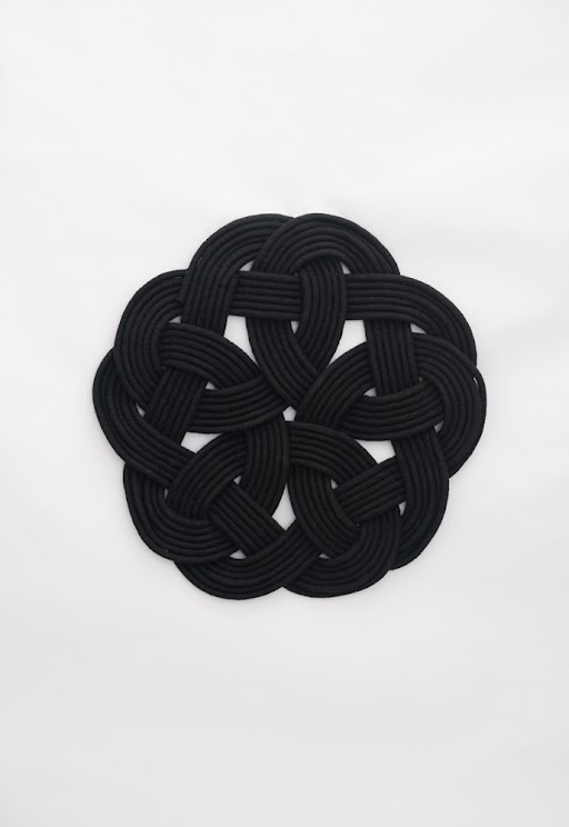 Serenity Rug Black
