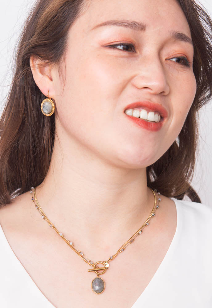 Lovable Earrings in Shimmering Silver