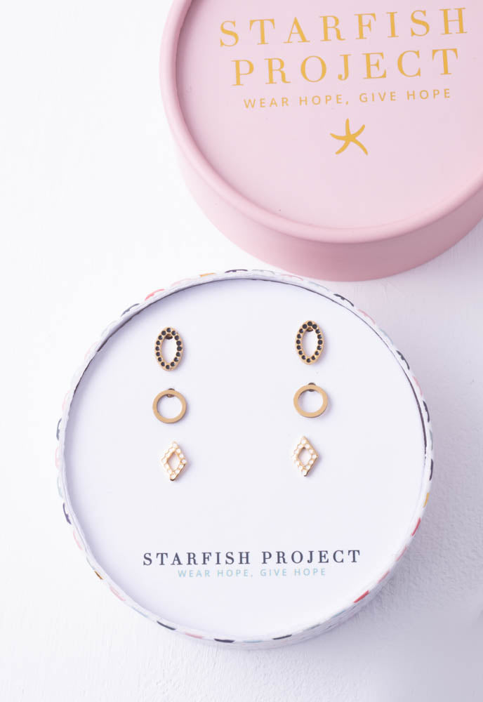 Good Friends Stud Set