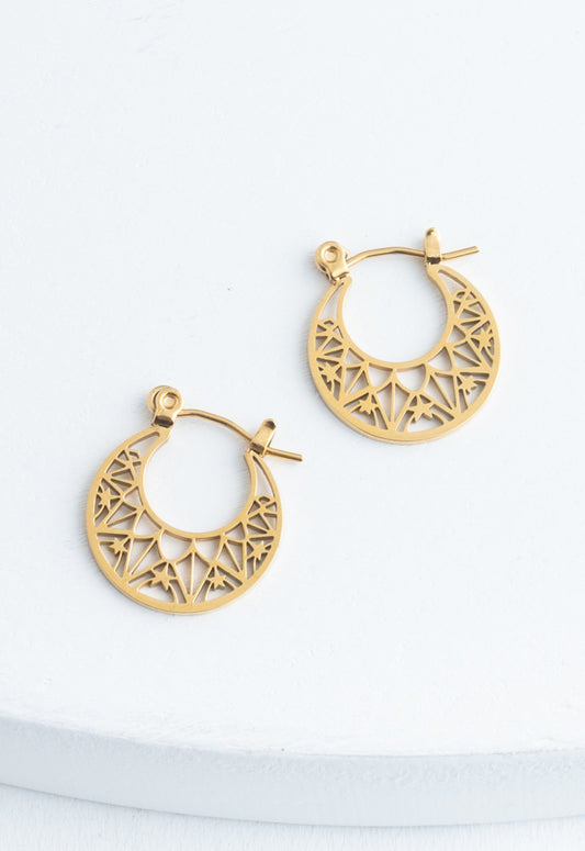 Wreath Earrings in Gold