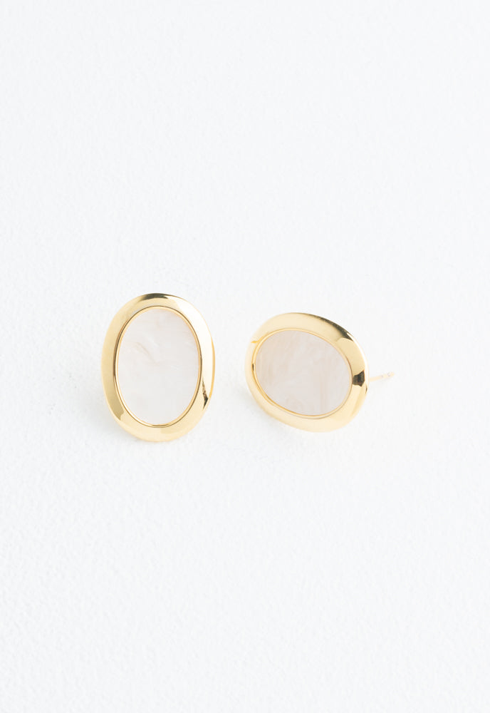 Reflection Studs in Ivory
