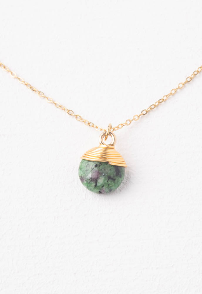 A Drop of Delight Necklace in Emerald Green