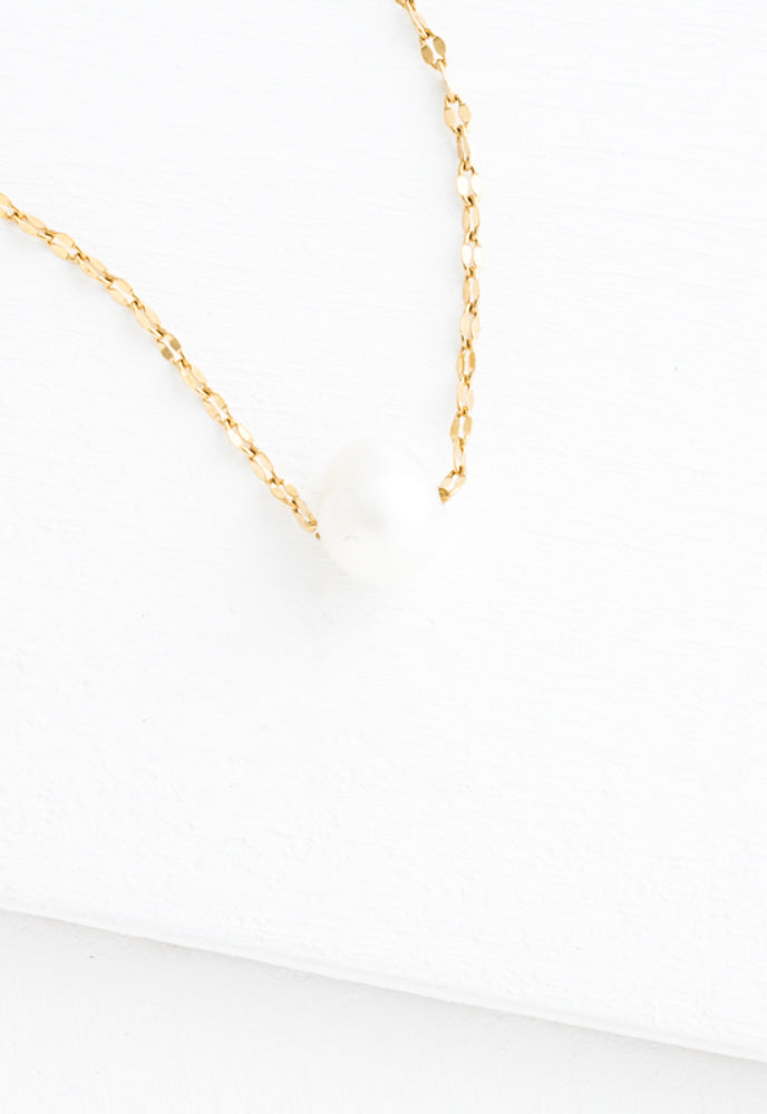 Annie Gold Pearl Necklace
