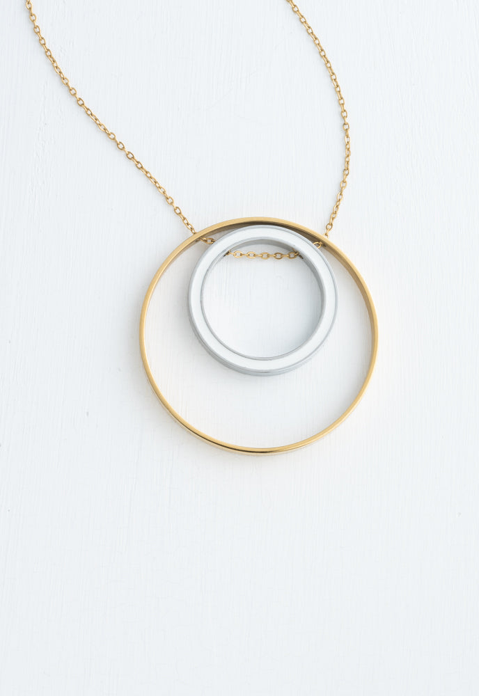 Lisa Circle Necklace
