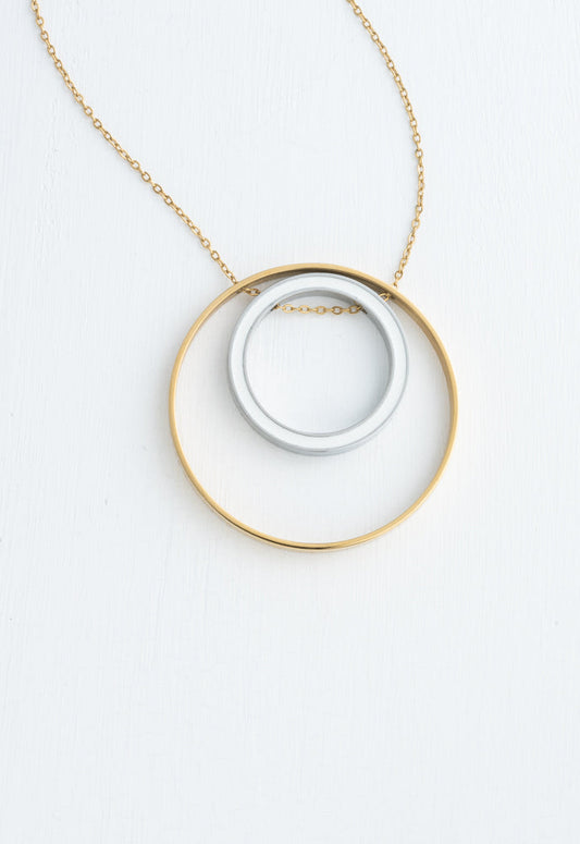 Lisa Circle Necklace