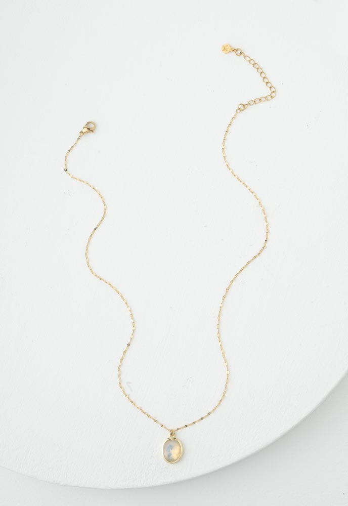 Seaside Dream Necklace in Iridescent Cloud