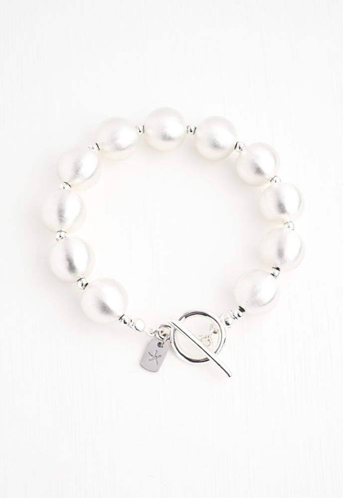 En Vogue Ball Bracelet in Silver