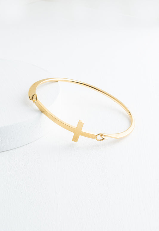 Faithfully Yours Cross Bracelet in Gold