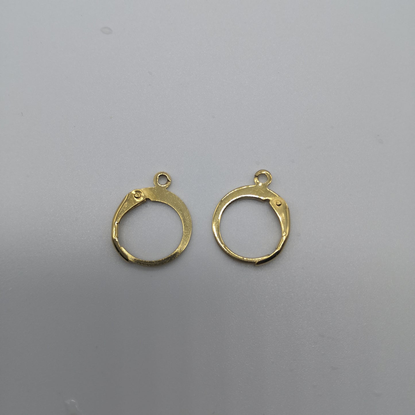 Leverback earring (gold)