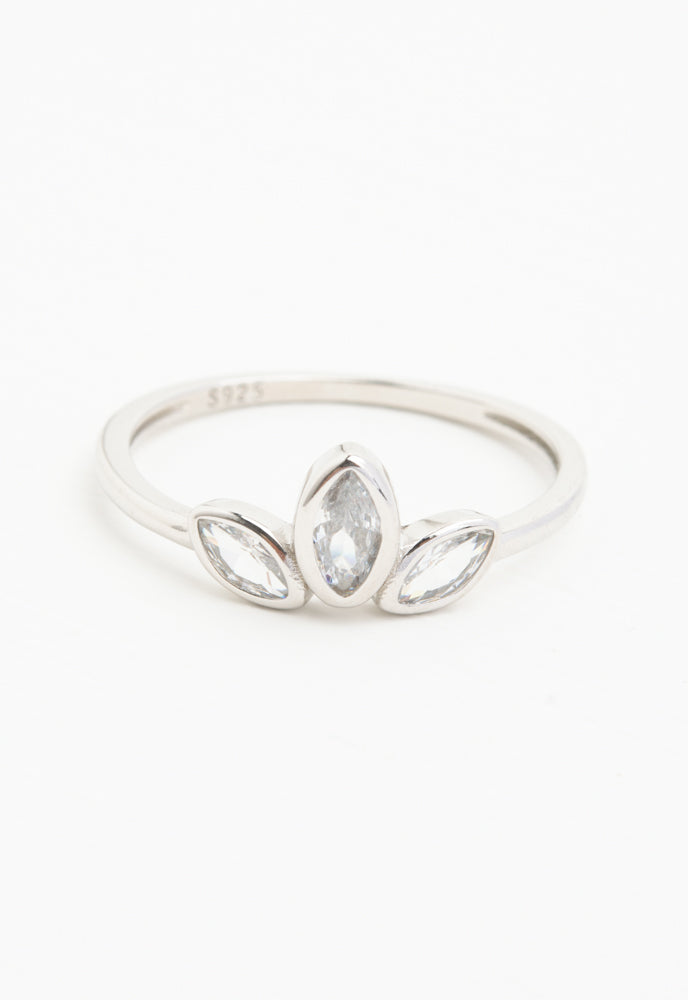 Royal Garland Platinum Ring