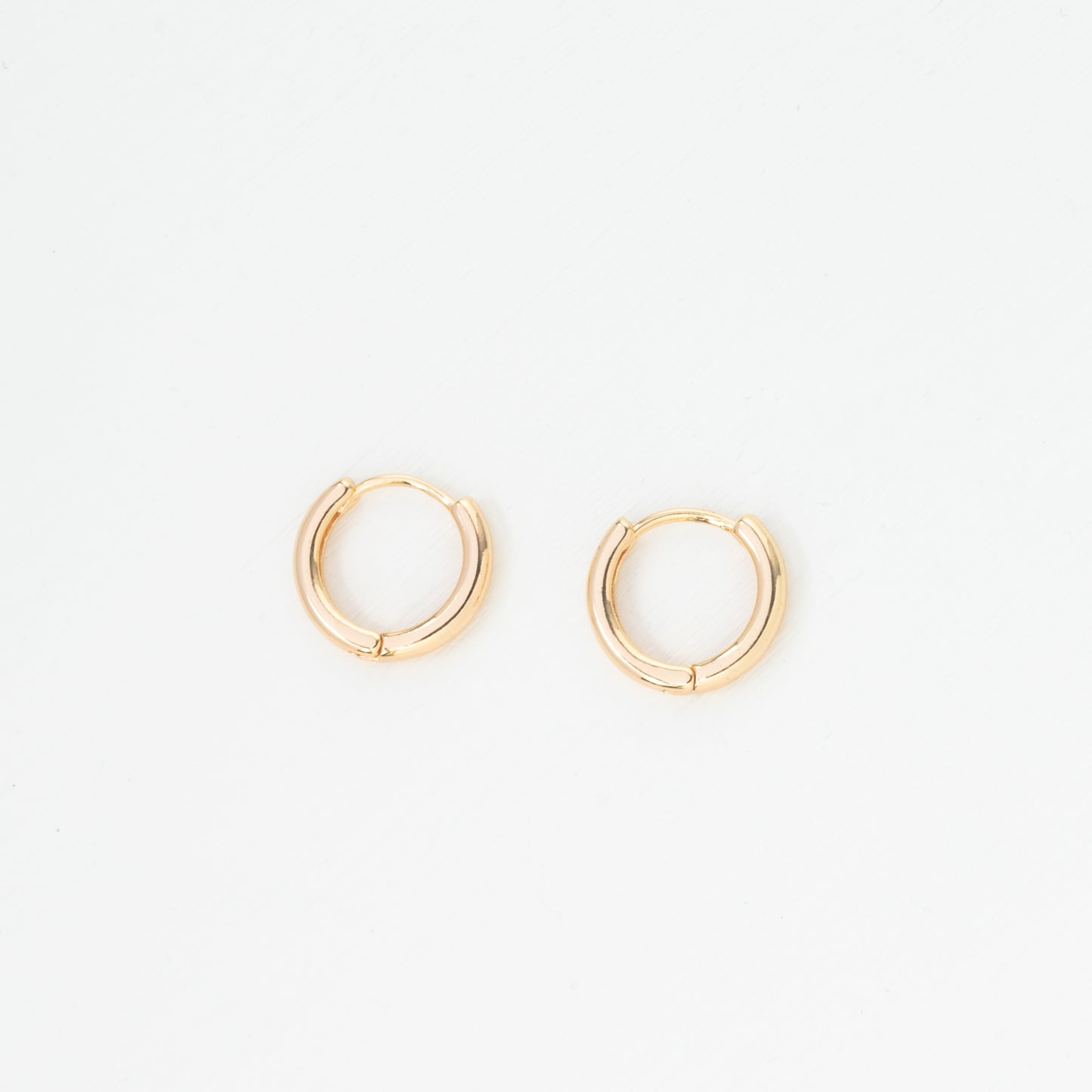 Ear Hoops Gold 16mm